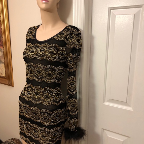 Beautiful black and gold dress - Picture 3 of 4